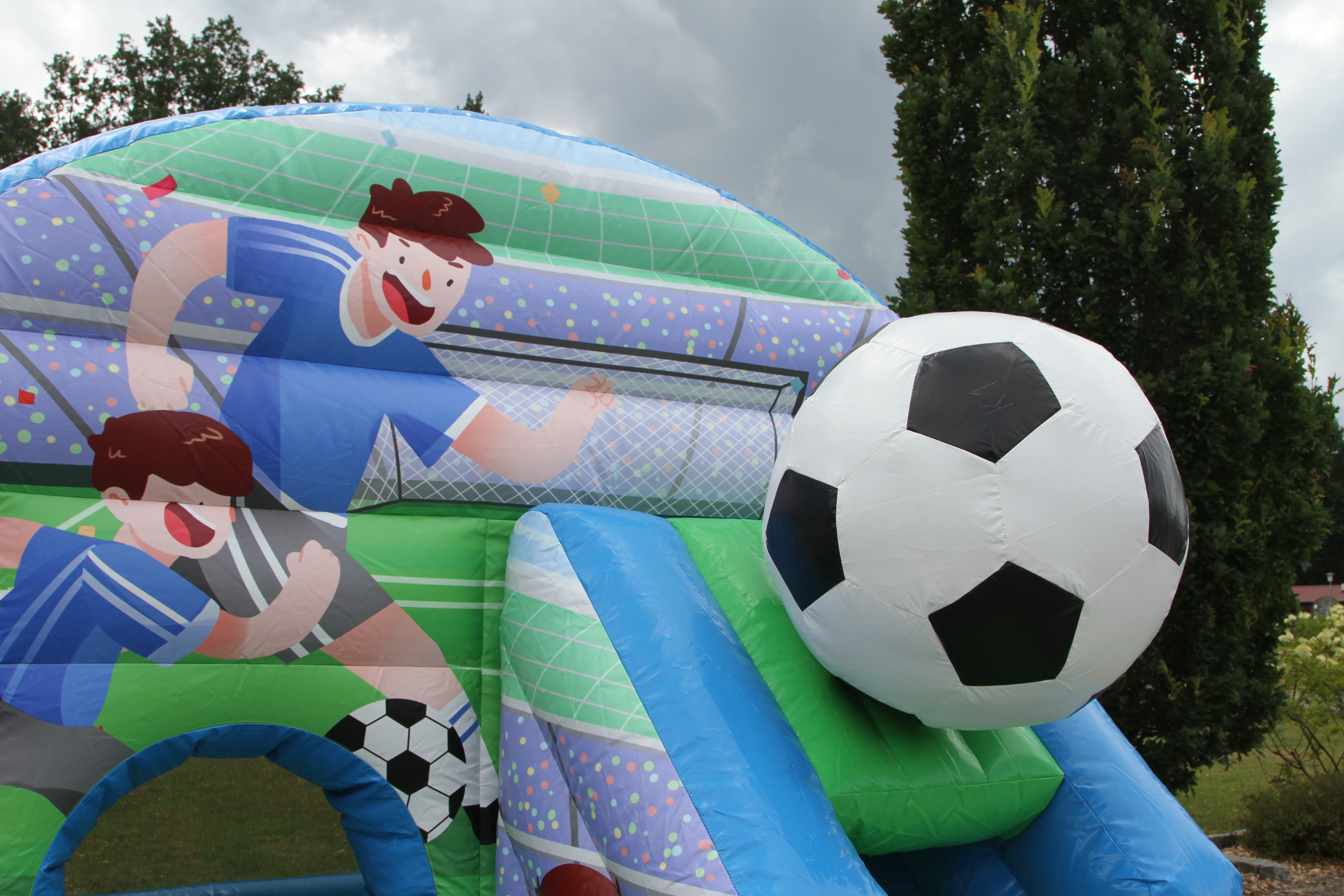 Springkussen voetbal - 3,9x2,8 m 
