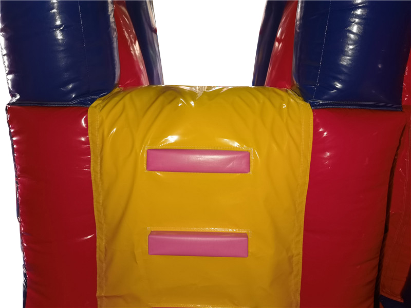 Springkussen 5x4 m - truck met glijbaan voor